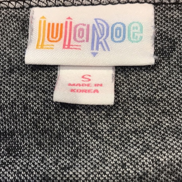 Grey with black polka dot LuLaRoe Short sleeve blouse size small - Picture 7 of 9